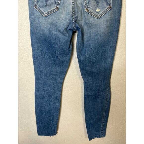 Mother High Waisted Looker Distressed High-Rise Skinny Jeans Thrilling Shots 25 - Picture 10 of 10